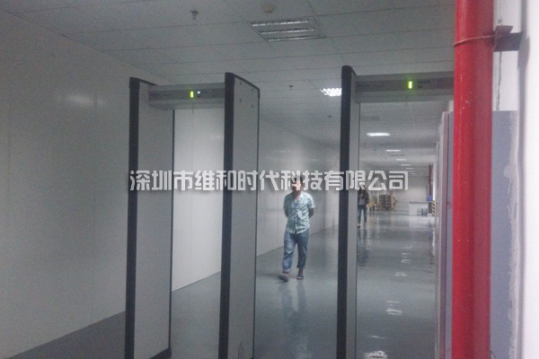 METOR6S進(jìn)口安檢門現(xiàn)場安裝效果圖