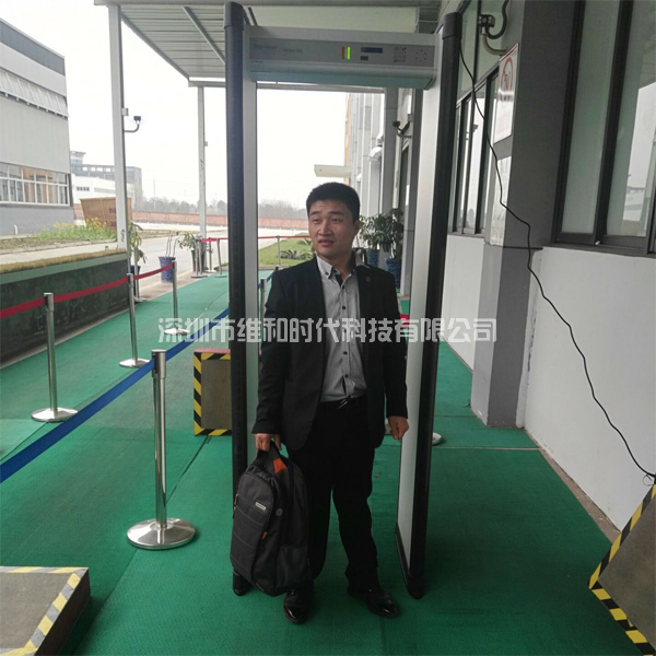 崇州君健塑膠采購維和時代科技7臺METOR6S進口安檢門[圖]