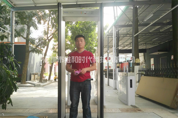 木門制造廠及鞋業廠家使用METOR6S進口安檢門案例圖