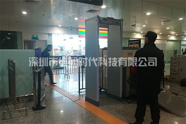 金屬探測(cè)安檢門市場(chǎng)價(jià)格是多少錢一臺(tái)？-2.jpg